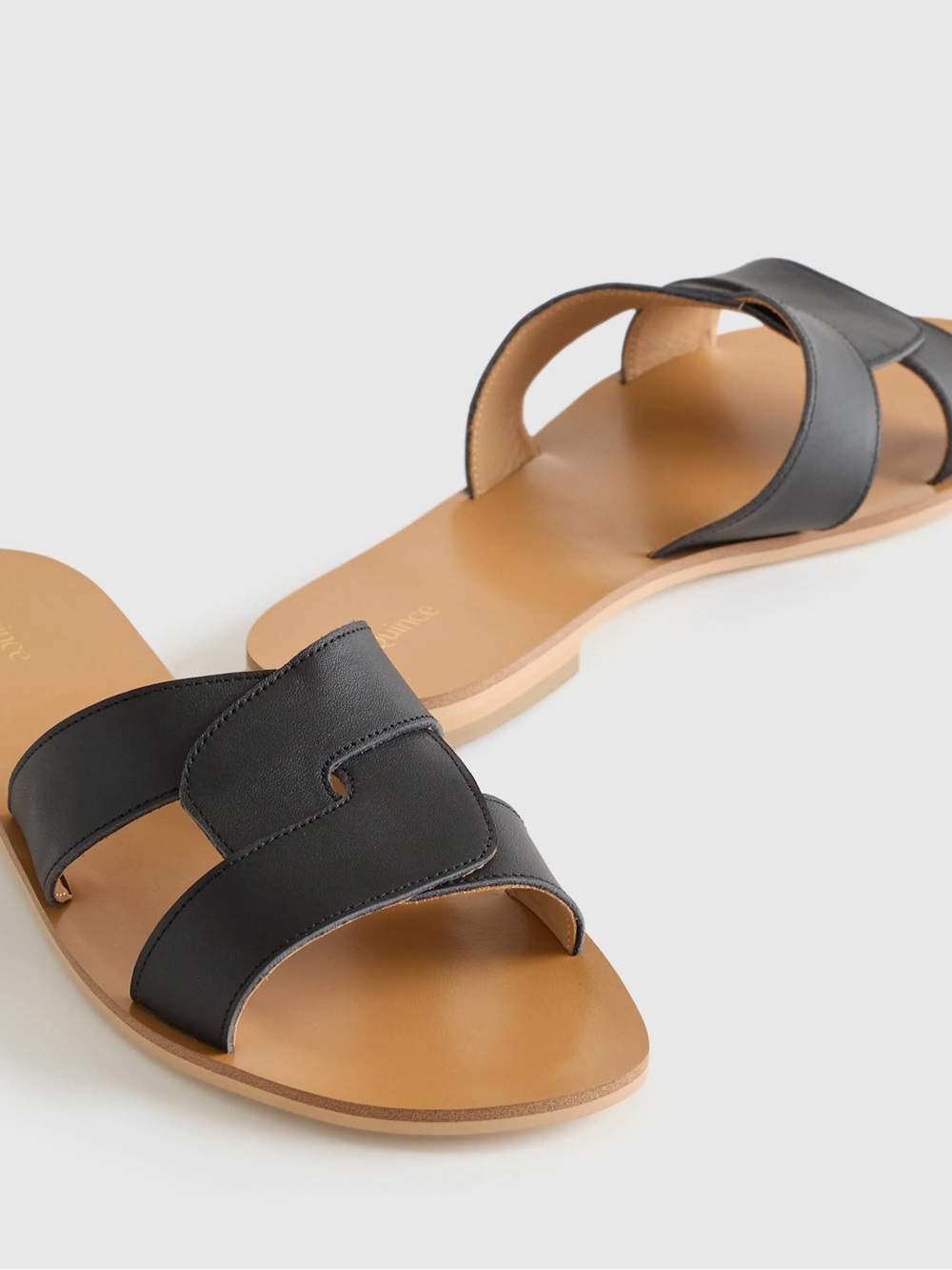 Quince Black Italian Leather Slide Sandals with Tan Footbed 9.5 New in Box - Picture 2 of 11